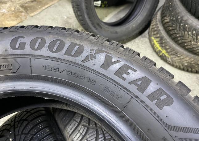 Goodyear UltraGrip 9+ 185/65 R15 88T