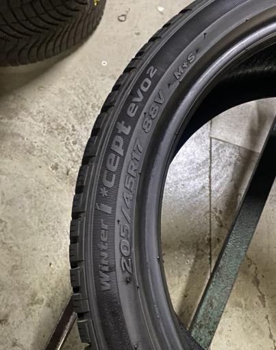 Hankook Winter I&#39;Cept Evo2 W320 205/45 R17