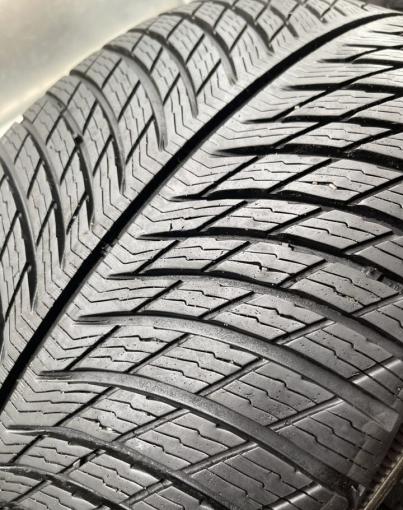 Michelin Alpin 5 245/40 R19 и 275/35 R19 V