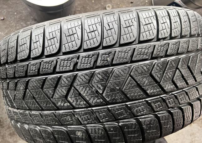 Pirelli Winter Sottozero 3 275/35 R19