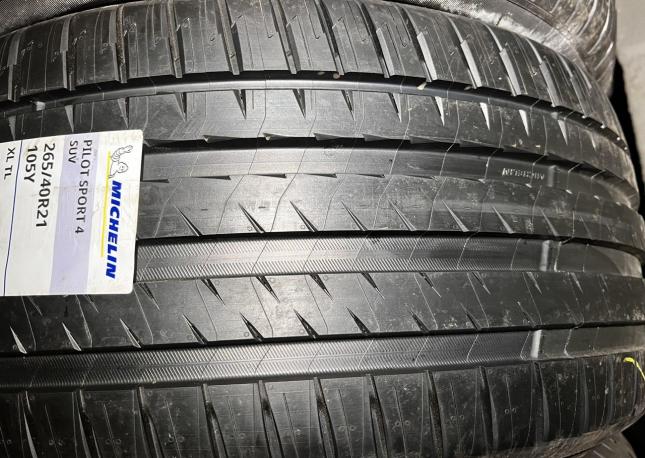 Michelin Pilot Sport 4 SUV 265/40 R21