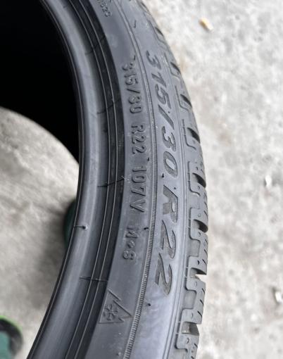 Pirelli Scorpion Winter 275/35 R22 и 315/30 R22