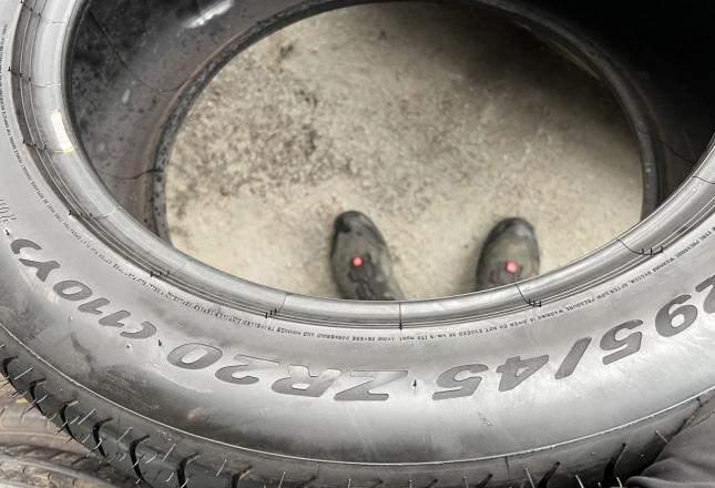 Pirelli P Zero SUV 295/45 R20