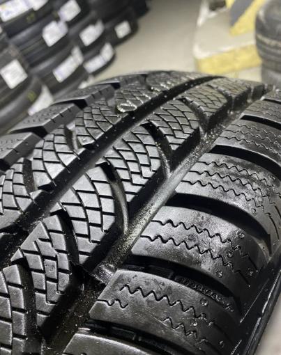 Continental VancoWinter 2 205/65 R16C