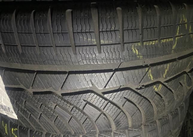 Michelin Pilot Alpin PA4 245/45 R18