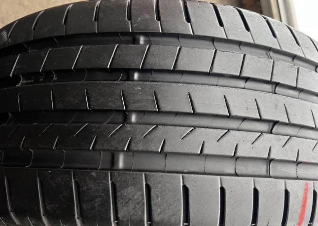 Bridgestone Alenza 001 235/50 R19