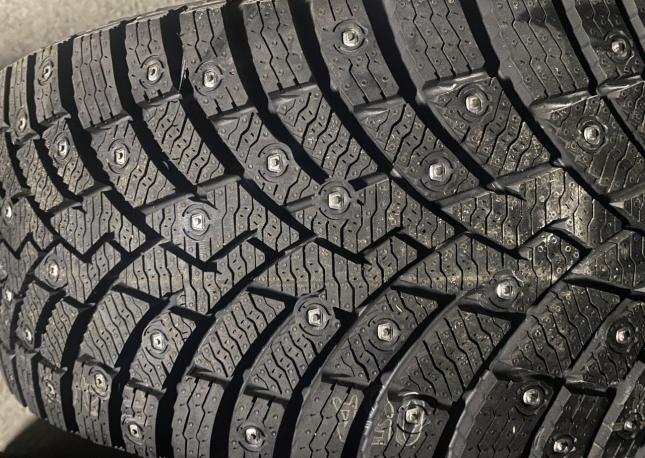 Pirelli Ice Zero 2 225/50 R18