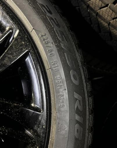 Pirelli Winter Sottozero 3 225/50 R18