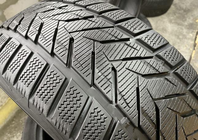 Vredestein Wintrac Xtreme S 235/45 R17 97V