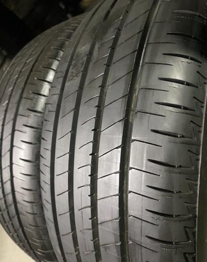 Bridgestone Turanza T005A 215/60 R17