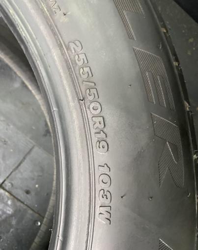 Bridgestone Dueler H/P Sport 255/50 R19