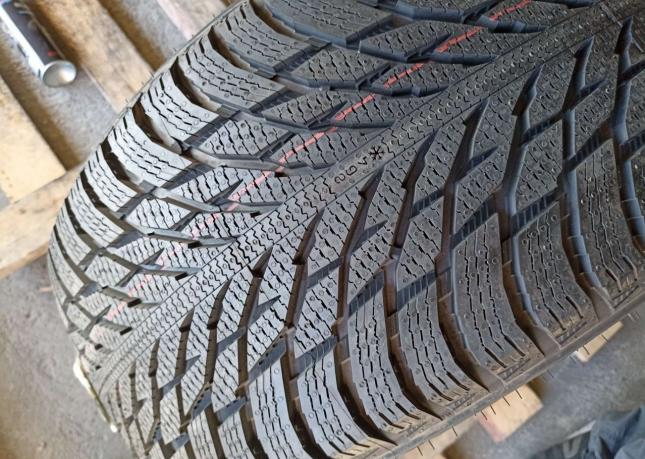 Nokian Tyres Hakka Blue 3 SUV 255/35 R20