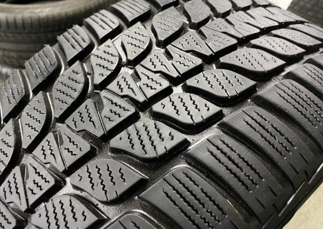 Bridgestone Blizzak LM-25 235/45 R18 98V