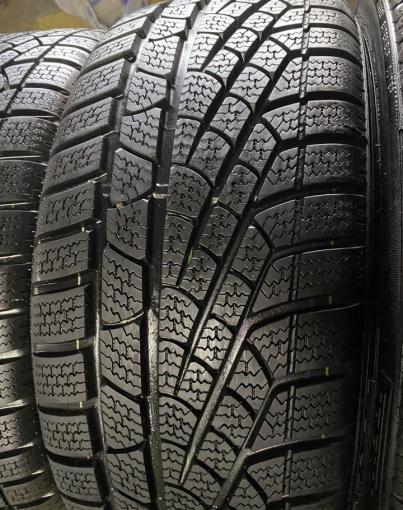 Pirelli Winter Sottozero 210 225/45 R18