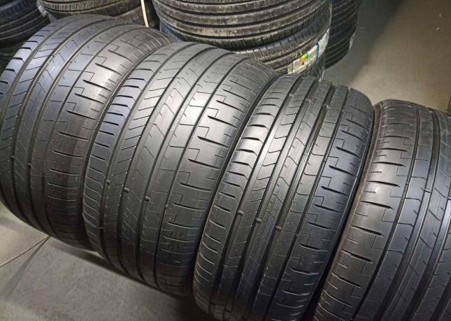 Pirelli P Zero PZ4 L.S. 285/40 R19 и 255/45 R19