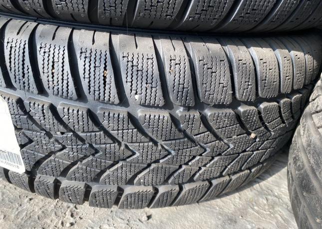 Dunlop SP Winter Sport 4D 235/50 R18