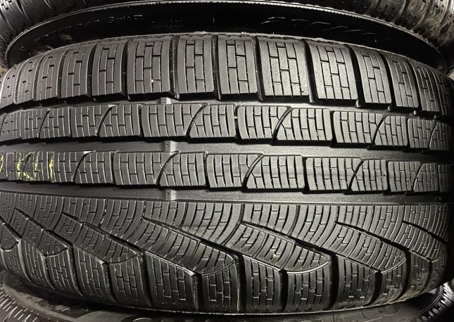 Pirelli Sottozero Winter 240 235/40 R19 V