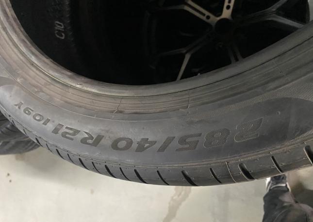 Pirelli P Zero PZ4 285/40 R21 109Y