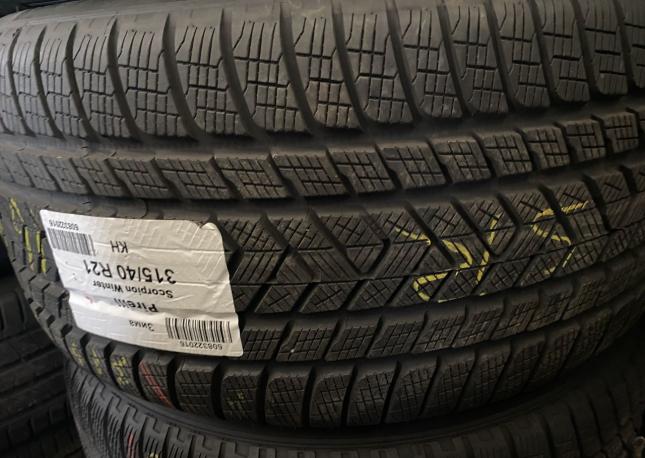 Pirelli Scorpion Winter 275/45 R21 и 315/40 R21 111V