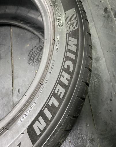 Michelin Pilot Sport 4 255/45 R18