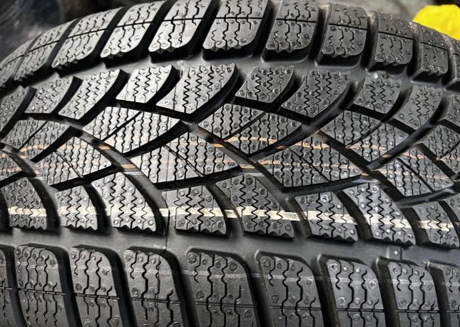 Dunlop SP Winter Sport 3D DSST ROF 215/40 R17