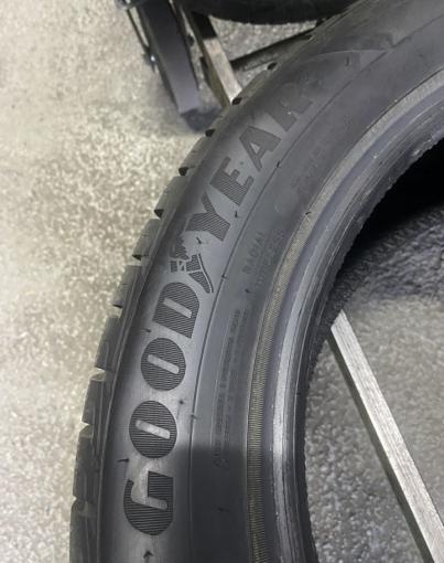 Goodyear UltraGrip Performance Gen-1 215/55 R18