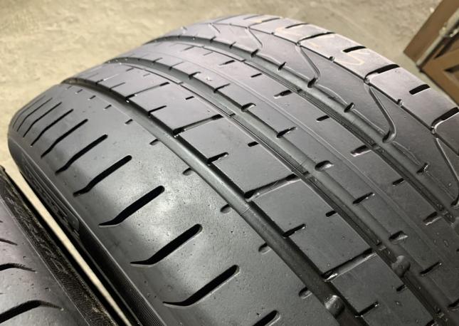 Pirelli P Zero 285/35 R22 и 315/30 R22 107Y