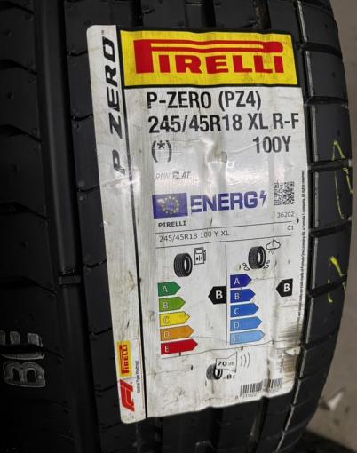 Pirelli P Zero PZ4 275/40 R18 и 245/45 R18