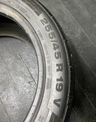 Continental ContiSportContact 5 255/45 R19