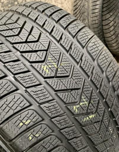 Pirelli Scorpion Winter 315/30 R21