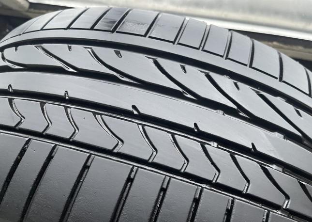 Bridgestone Potenza RE050A 245/40 R20 и 275/35 R20 Y