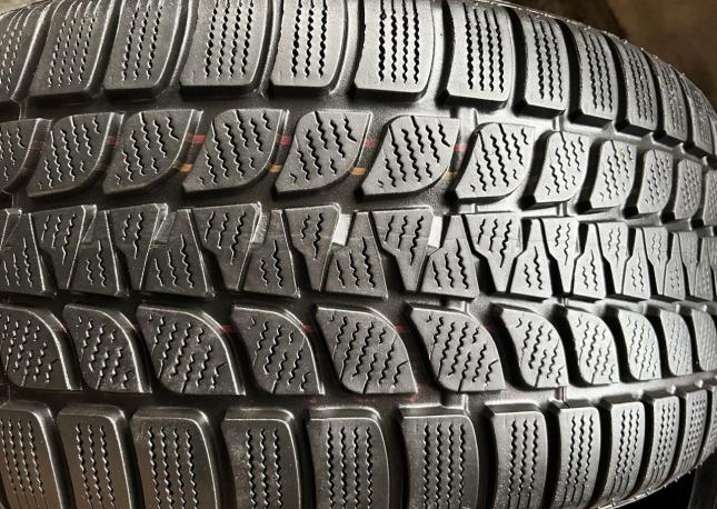 Bridgestone Blizzak LM-32 255/50 R19