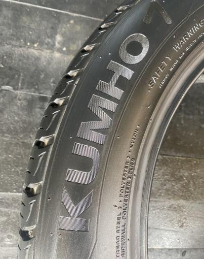 Kumho Crugen Premium KL33 235/55 R19