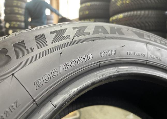 Bridgestone Blizzak LM-32 205/60 R16