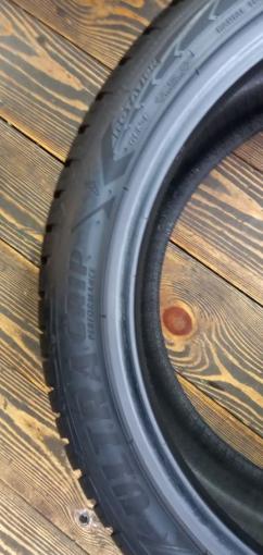 Goodyear UltraGrip Performance 255/40 R19 100V