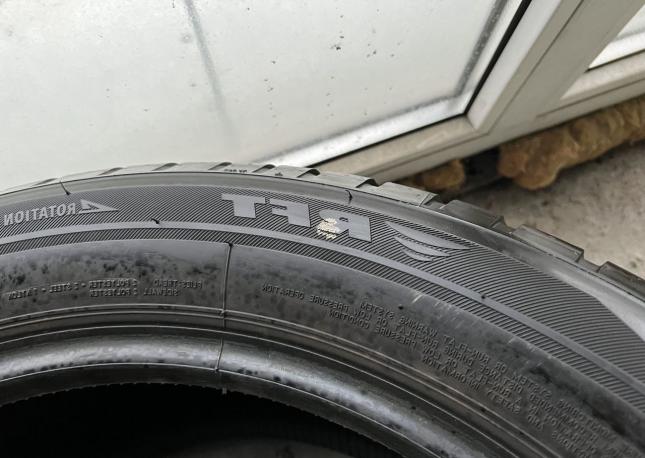 Bridgestone Blizzak LM-001 Evo 245/50 R19