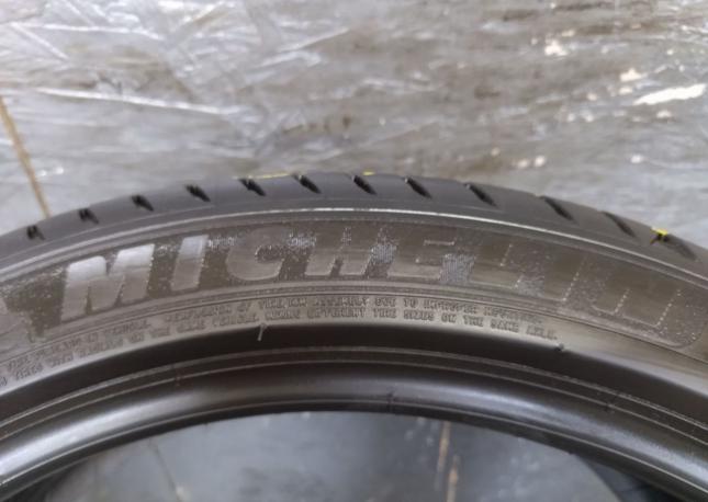 Michelin Primacy 4 235/40 R19 96W