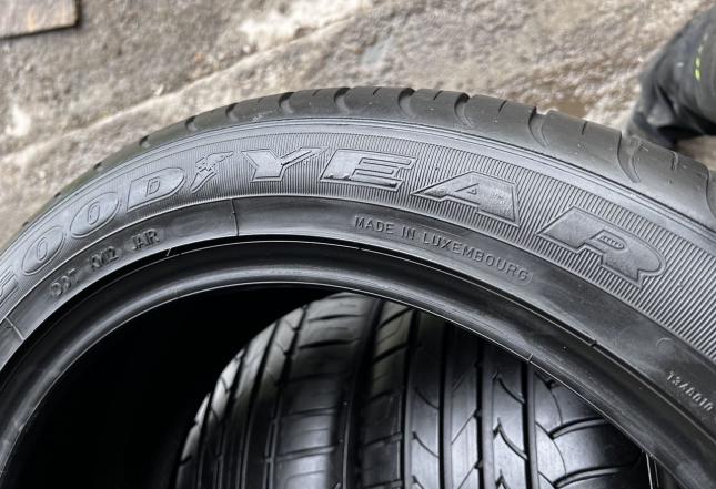 Goodyear EfficientGrip 255/45 R20