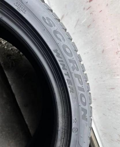 Pirelli Scorpion Winter RFT 275/40 R21 107V