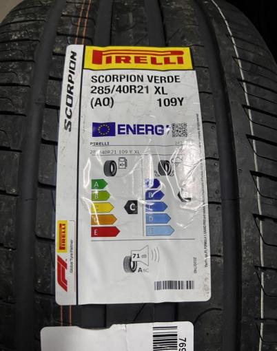 Pirelli Scorpion 285/40 R21