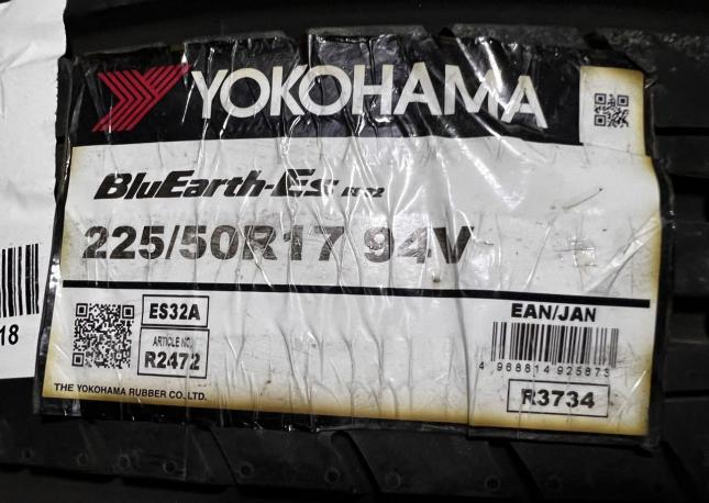 Yokohama BluEarth AE01 225/50 R17