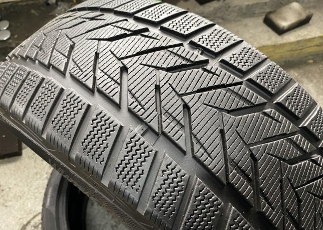 Vredestein Wintrac Xtreme S 245/35 R21 96Y