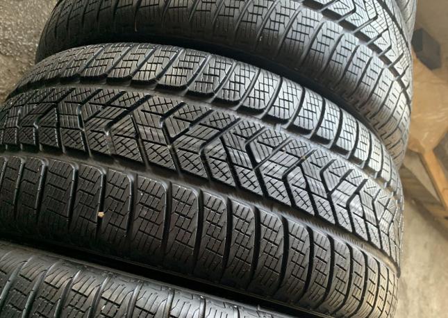 Pirelli Scorpion Winter 255/45 R20