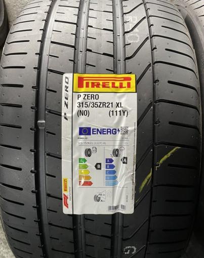 Pirelli P Zero 285/40 R21 и 315/35 R21 109Y