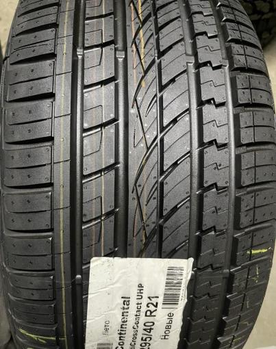 Continental UltraContact 295/40 R21 111W