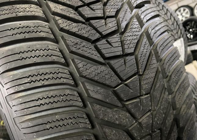 Hankook Winter I&#39;Cept Evo 3 W330 275/45 R21 и 315/40 R21 110V