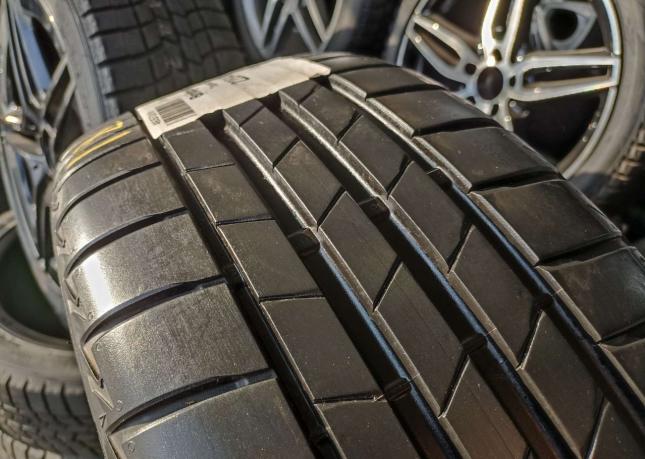 Bridgestone Turanza T005 225/40 R19