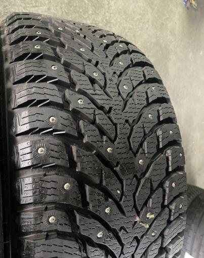 Nokian Tyres Hakkapeliitta 9 245/45 R18