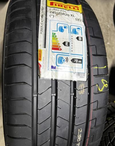 Pirelli P Zero PZ4 245/45 R20