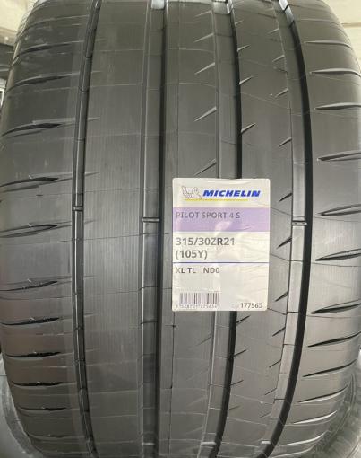 Michelin Pilot Sport 4 275/35 R21 и 315/30 R21 105Y